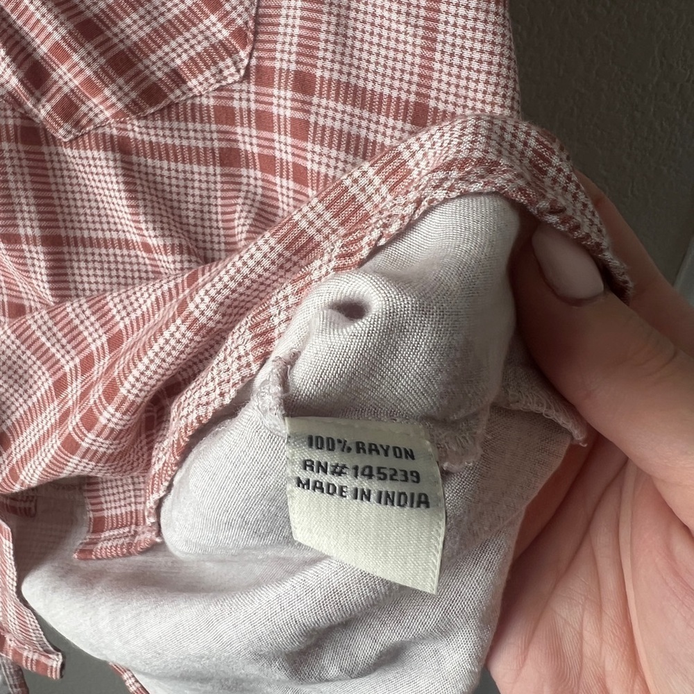 Sim & Sam size m - women’s button down - Picture 3 of 4